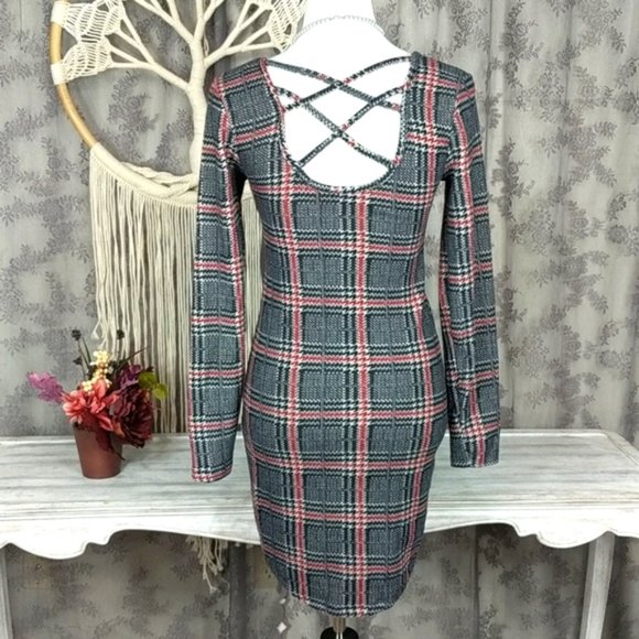 Eye Candy plaid cross back dress - Picture 4 of 9